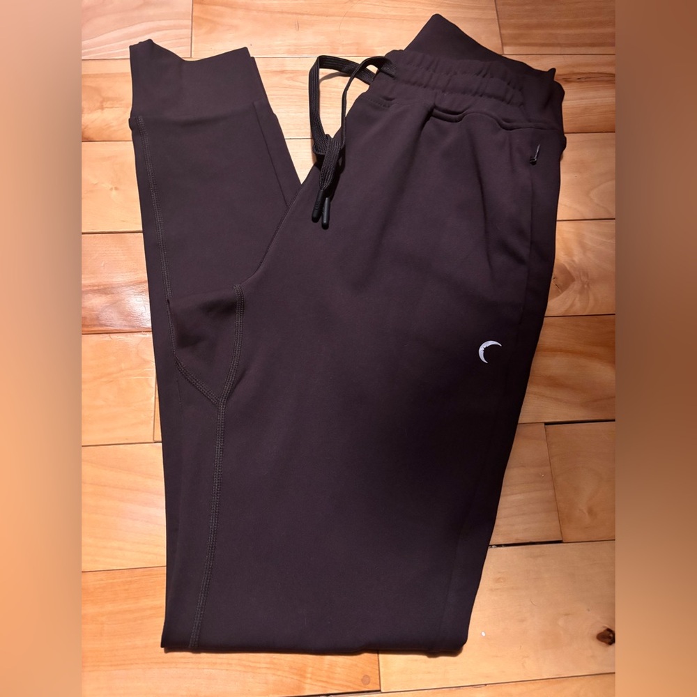 Brown confluence joggers (like new)